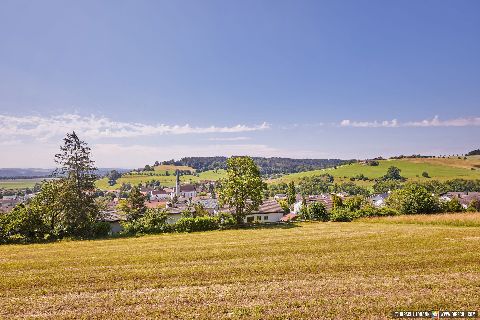 Gemeinde Aschau Landkreis Mühldorf Lauterbacher Holz Aussicht (Dirschl Johann) Deutschland MÜ